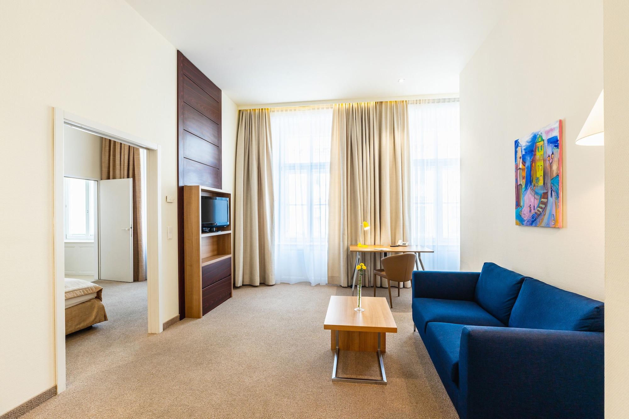 Hilight Suite Hotel