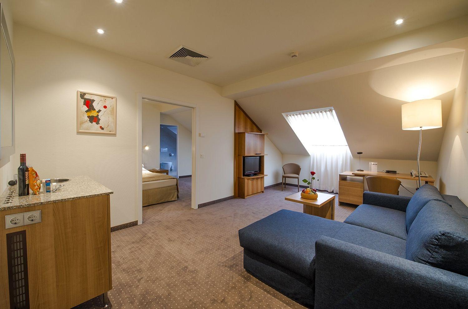 Hilight Suite Hotel Hotel